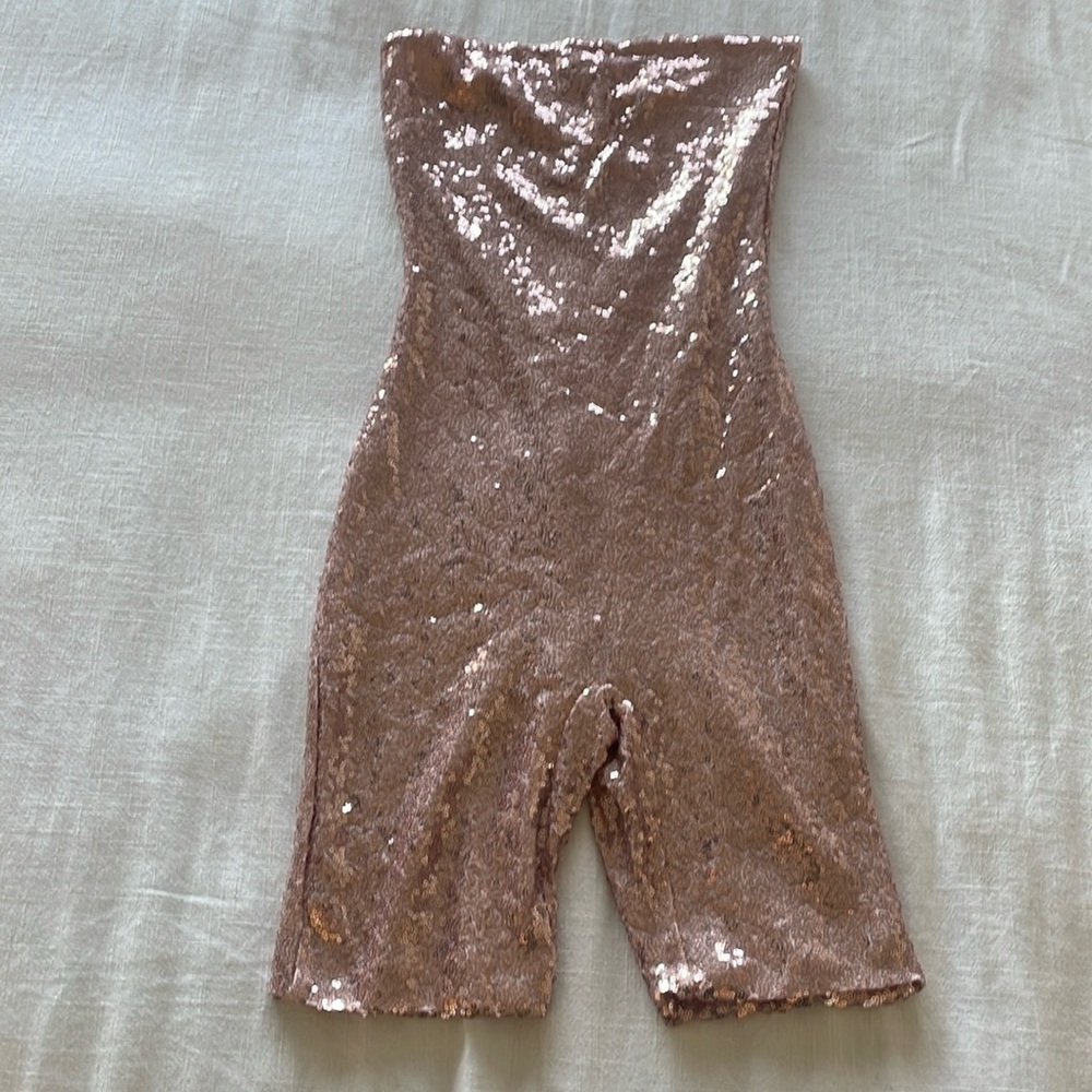 Size small fashion nova body suit